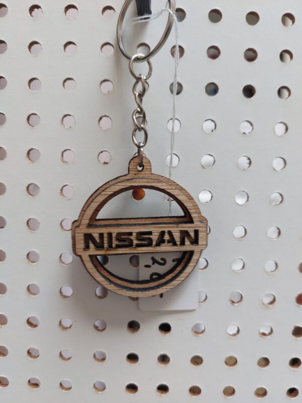 Nissan (Hout)